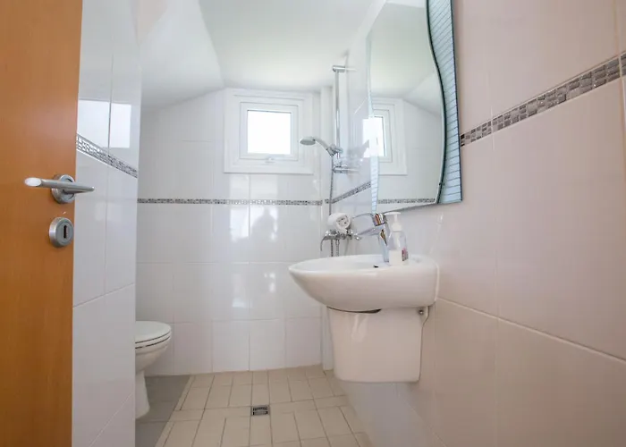 Mesogeios Me16 Beachfront In Center