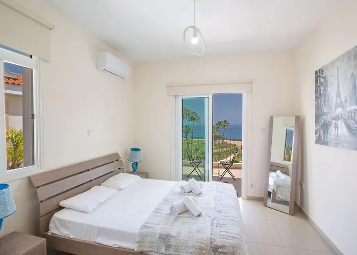 Mesogeios Me16 Beachfront In Center Βίλα